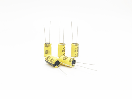 330UF50V Condensator op hoge temperatuur 10x16mm Radiale Loodtype Condensator
