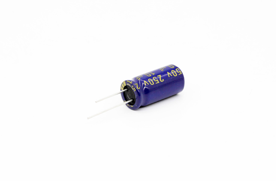 Lage ESR Aluminium Elektrolytische Condensator 10uf250v 8x16mm