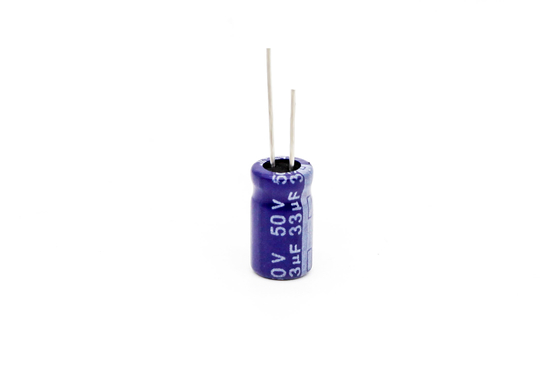 Miniatuuresr van de de Condensator Hoge Frequentie van 33uf50v 6.3x11 Lage Aluminiumcondensator