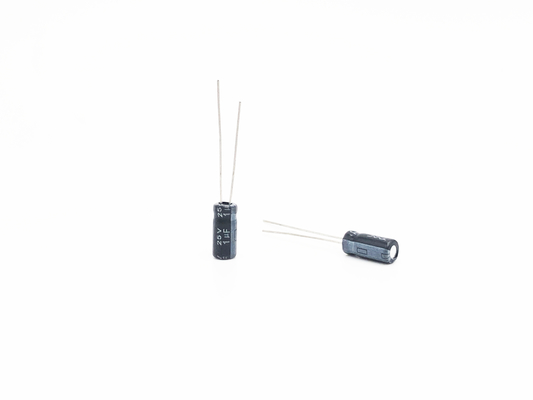 Radiale het Lood Elektrolytische Condensatoren 1UF25V 5X11mm van ISO9001 RoHS