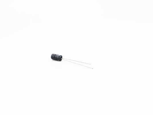 4.7UF50V miniatuur Elektrolytische Condensatoren 2000 Urencondensator Met lange levensuur