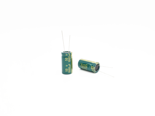 13X25mm LEIDENE Lichte Condensator Hoge Frequentie 1000 Uf 50 Voltcondensator