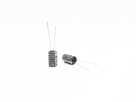 ISO9001 Hoge de Rimpelingsstroom van de aluminium Radiale Elektrolytische Condensator 2.2UF400V