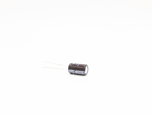 ISO9001 Hoge de Rimpelingsstroom van de aluminium Radiale Elektrolytische Condensator 2.2UF400V