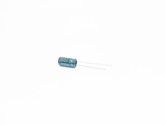 RoHS Lage ESR Elektrolytische Condensatoren 8X16MM de Condensator van 10UF 200V