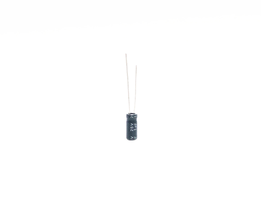 1UF25V 5X11MM Miniatuurcondensatorkringen Op hoge temperatuur