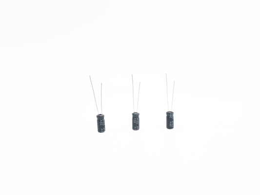 Miniatuur het Aluminium Elektrolytische Condensatoren 5X11mm van 22UF 25V RoHS