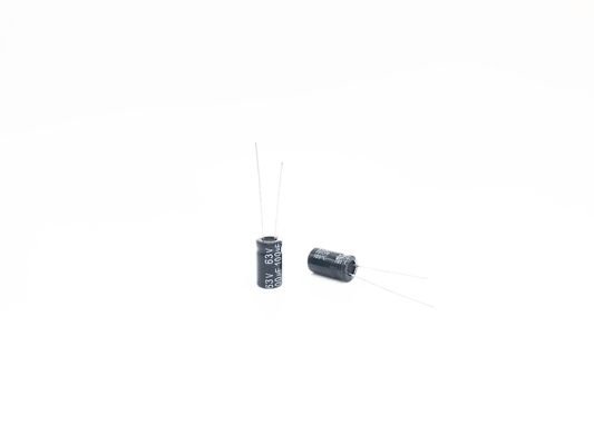 Aluminium Elektrolytische Condensatoren 100UF63V 8X14mm