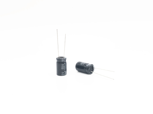 220UF50V 10X17mm Miniatuurcondensator Radiaal Type