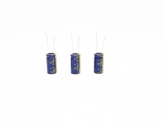 De Radiale Elektrolytische Condensatoren van 4700UF 16V
