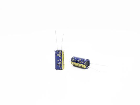 De Radiale Elektrolytische Condensatoren van 4700UF 16V