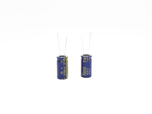 De Radiale Elektrolytische Condensatoren van 4700UF 16V