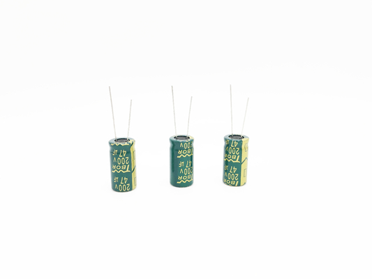 ISO14001 hoge Frequentie Elektrolytische Condensator 47UF 200V 5000 Urenleven