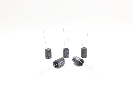 Energie - de Condensator10uf 250v Brede Temperatuur 22X35MM van de besparings Lichte Omschakelaar