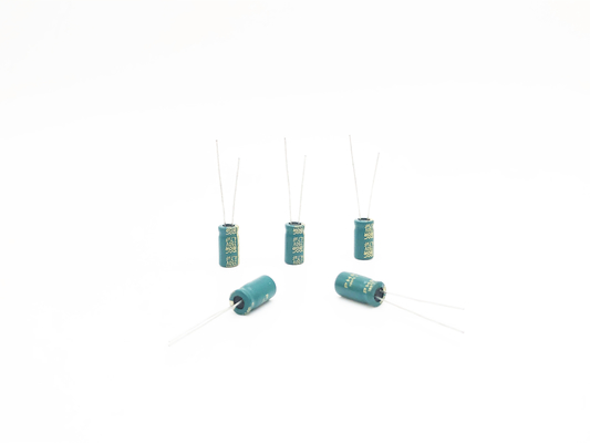 6.3x12MM Radiale Elektrolytische Condensator 4.7UF 250V Lage ESR het Leven van de 5000 Urenlading